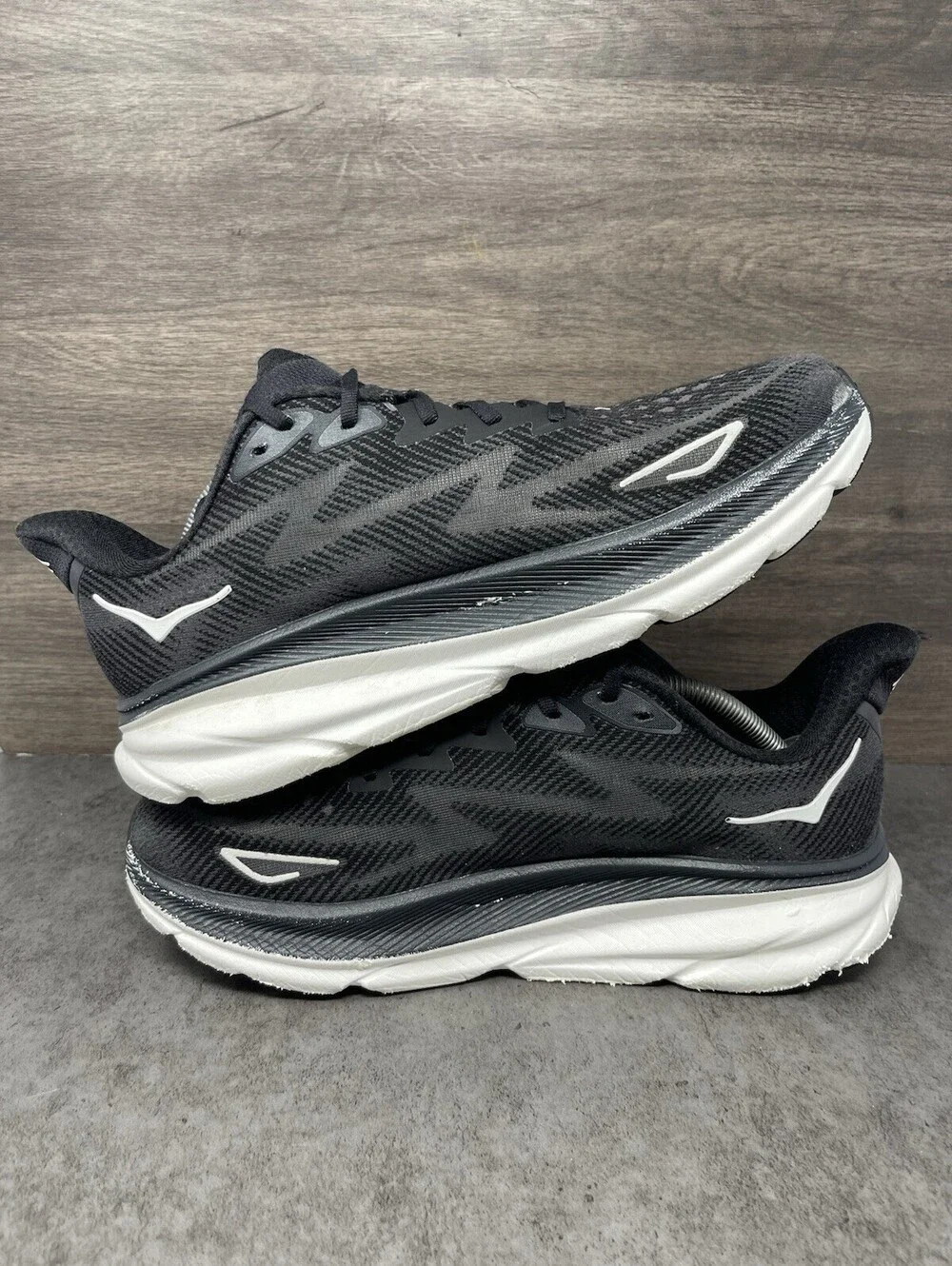 HOKA Clifton 9 Black White Size 11 Mens Cushioned Running Walking Shoes